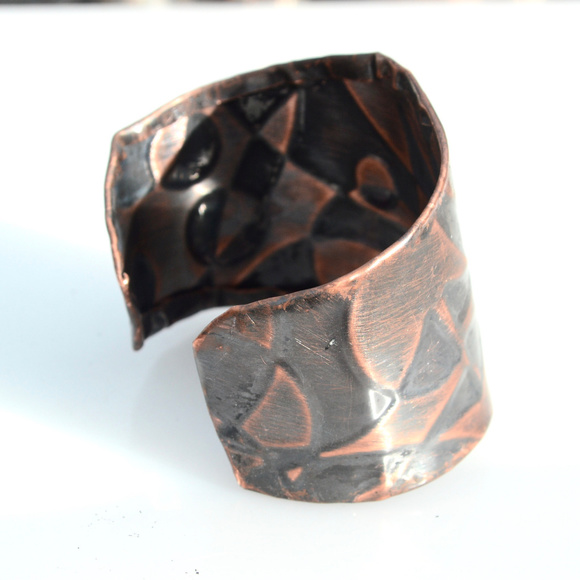 Abstract Wide Copper Cuff Bracelet Embossed Boho - Picture 6 of 8